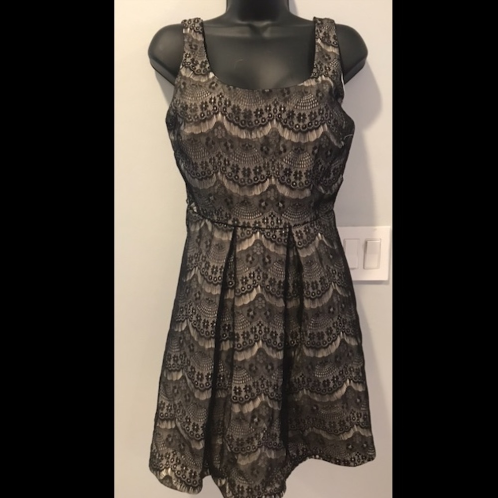 *NWT* Black Lace Dress Size Large Juniors